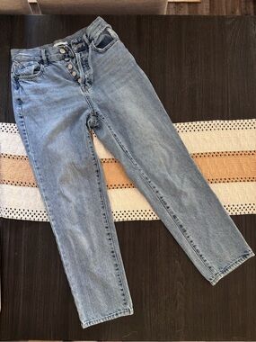 PacSun Light Blue High-Rise Women’s Jeans